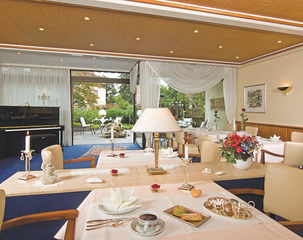 באד בלינגן Hotel Ambiente מראה חיצוני תמונה